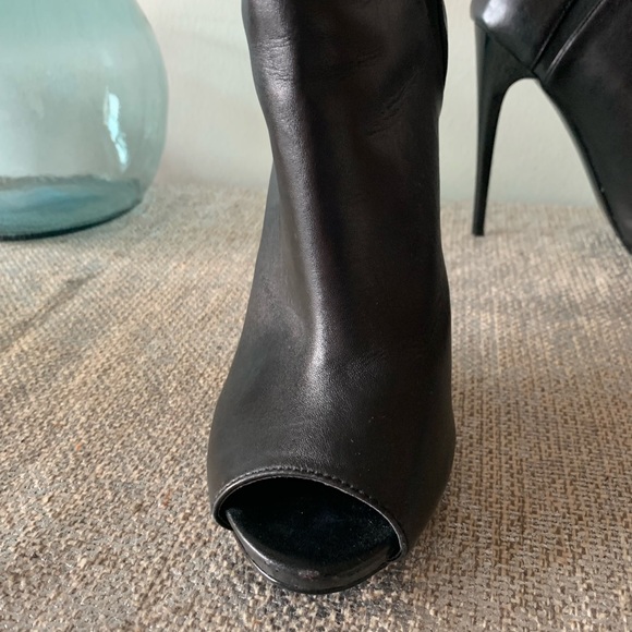 Black peep toe booties Steve Madden - Picture 5 of 6